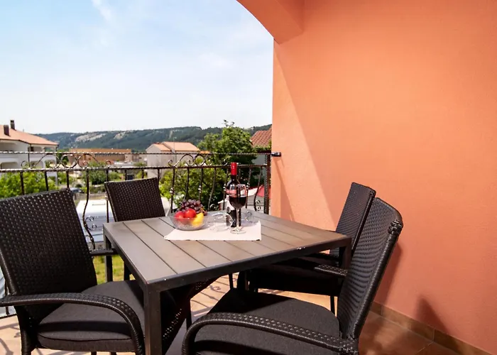 Mistral-2 By Interhome