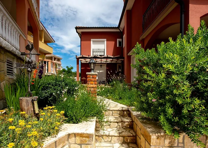 Mistral-2 By Interhome