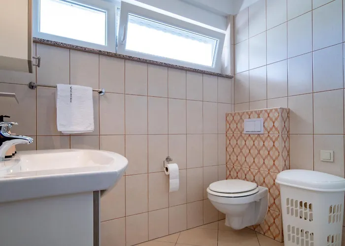 Mistral-2 By Interhome Apartamento