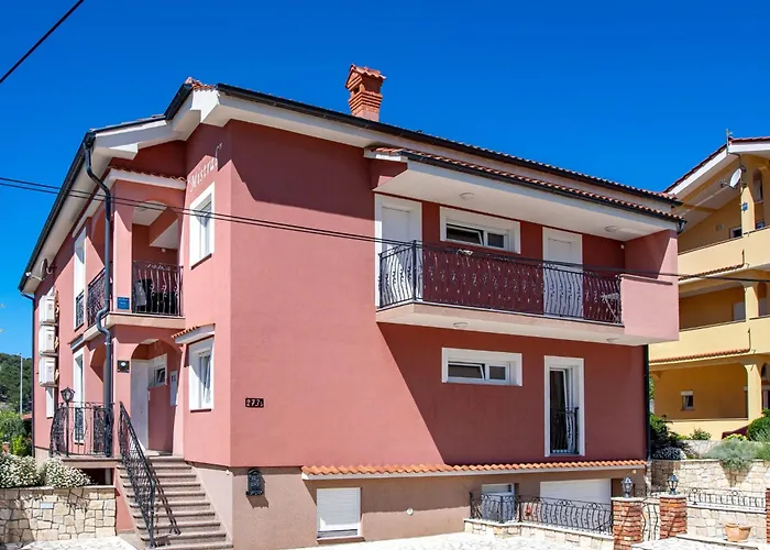 Mistral-2 By Interhome Lopar